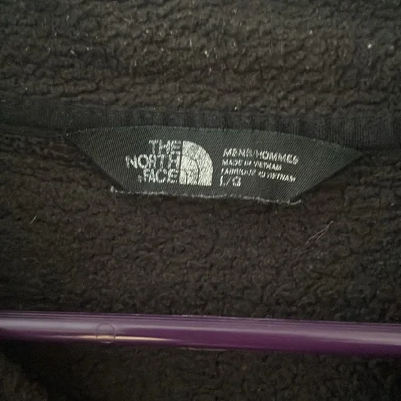 North Face men’s large black fleece jacket - Picture 3 of 4